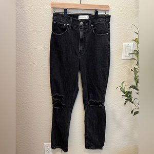 Abercrombie Curve Love Ultra High Rise Ankle Straight Black Distressed 29 8R